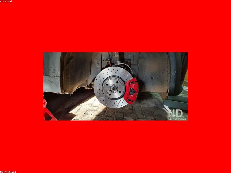 A braided sleeve fastening mechanism is not a universal solution for wearable robot attachment.